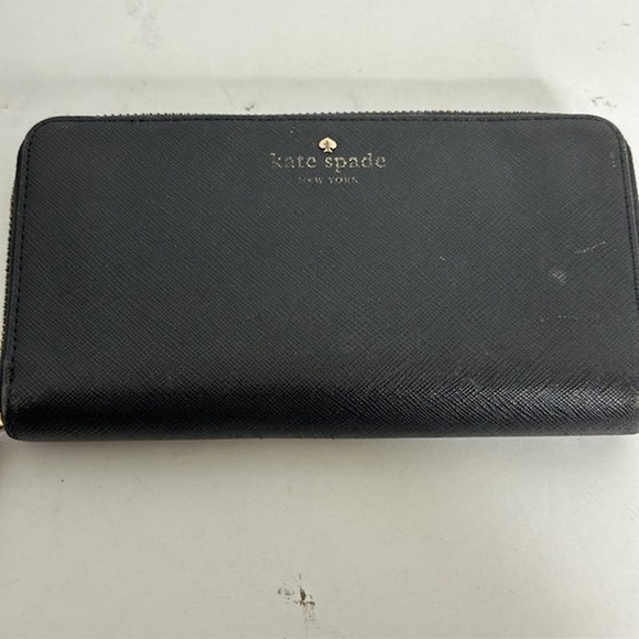 Kate‎ Spade Black Zip Around Wallet - Picture 1 of 5